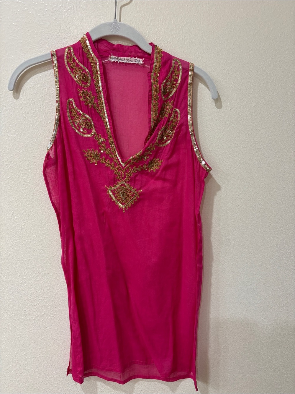 Margaret Loves Peter - Embellished Fuchsia Sleeveless V-Neck Top XS